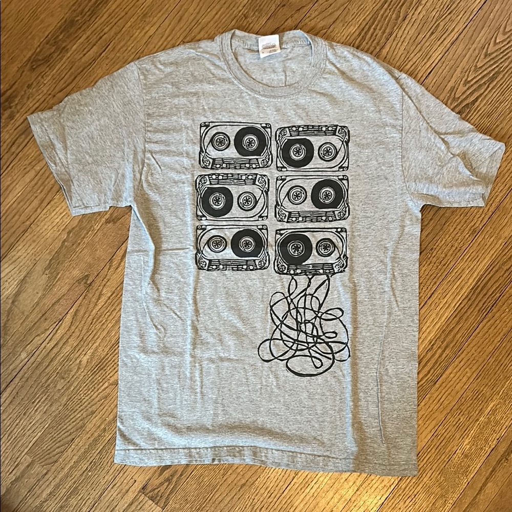 Cassette tape tee - Fruit of the Loom